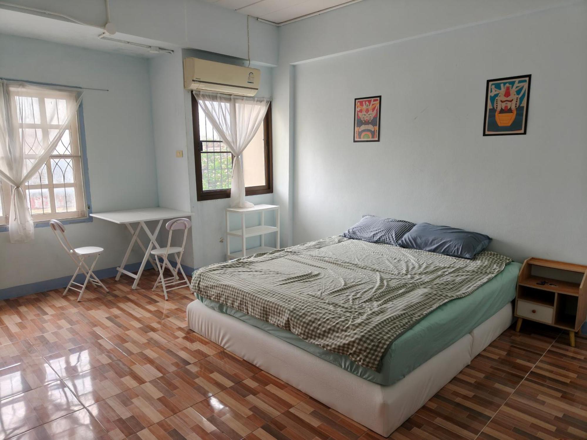 Otaku House Homestay Chiang Mai